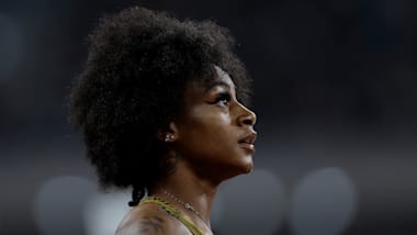 Sha'Carri Richardson stunned by Torrie Lewis at Xiamen Diamond League