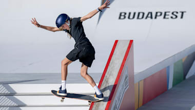 Commanding Chloe Covell leads top 16 skaters through to women’s street semi-final at OQS Budapest