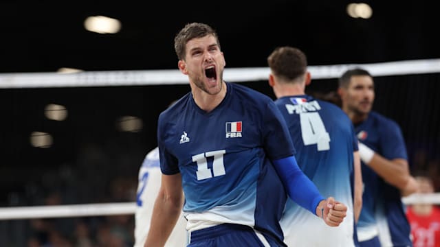 Париж-2024 | Волейбол. Мужчины. Итоги 28 июля: Франция стартовала с победы на тай-брейке