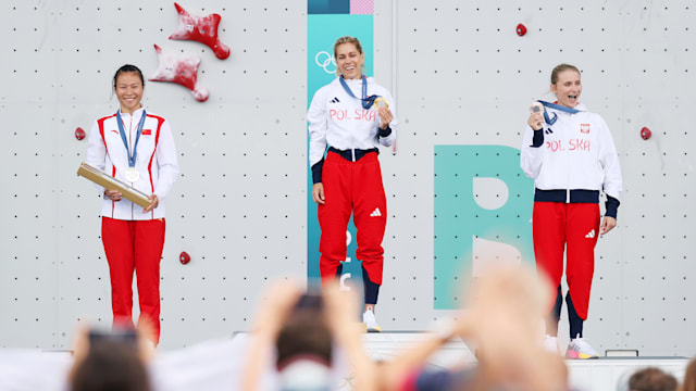 2024年巴黎奥运会运动攀岩：邓丽娟0.08秒惜败，收获女子速度攀岩银牌