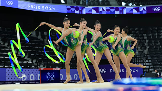 Conjunto brasileiro da ginástica rítmica chega a Paris para viver seu ápice