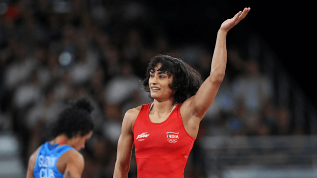 Day 11 highlights: Vinesh Phogat into wrestling final, Neeraj Chopra advances with season-best throw, and more | Paris 2024