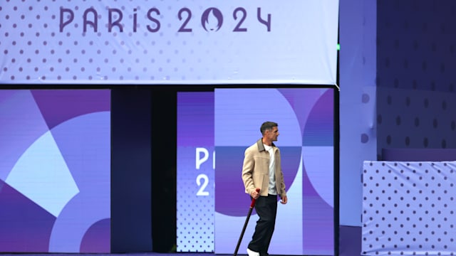 ¿Por qué hay tres golpes antes de cada evento?