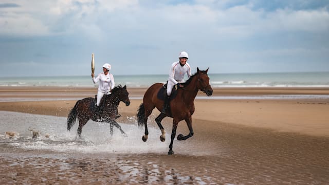 A symbolic stage for the Olympic torch in Calvados, a land of remembrance!