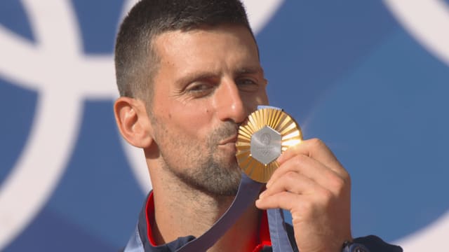 セール…ノバク・ジョコビッチ直筆サイン入り超大型写真…Novak Đoković Amazon.co.jp: ノバクジョコビッチ直筆サイン入り超大型写真