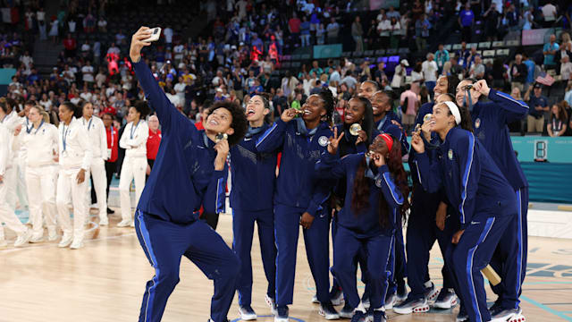 Estados Unidos sobrevive en Francia por su octavo oro consecutivo; ve el resumen del oro y bronce del baloncesto femenino en el Día 16 de los Juegos Olímpicos de París 2024