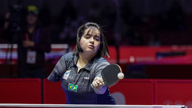 目标今夏奥运会、残奥会“双修”的巴西独臂女将布鲁娜·亚历山大：“残疾没什么大不了”