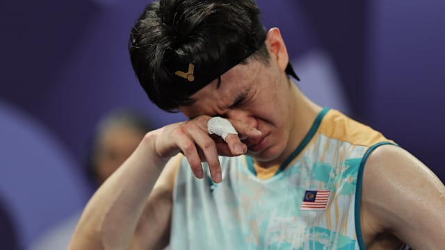 Malaysia’s Lee Zii Jia storms back to win bronze