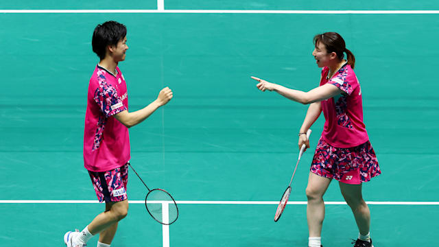 バトミントンシューズバドミントン 渡辺勇大 シューズ 渡辺勇大選手 