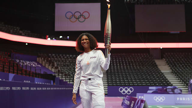 La flamme olympique, « symbole de l’espoir qui a animé » Ysaora Thibus