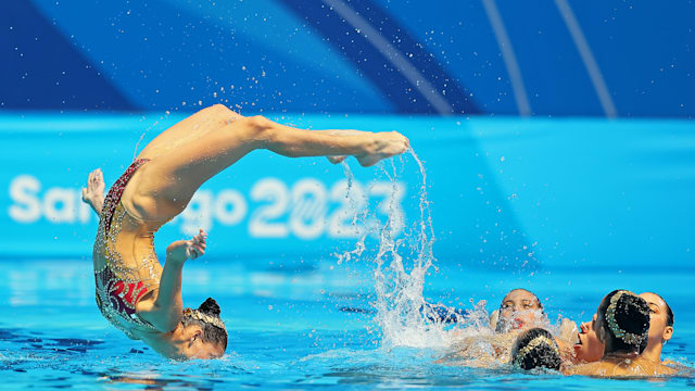 Swimming for gold watch online online free