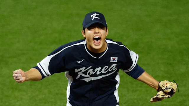 Korea Baseball Organisation 2023 league starts with two games going into  extra innings - World Baseball Softball Confederation 