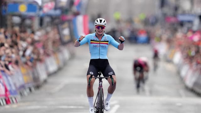 UCI Cycling World Championships 2023: Lotte Kopecky ends 50-year Belgian drought in women's elite road race - results