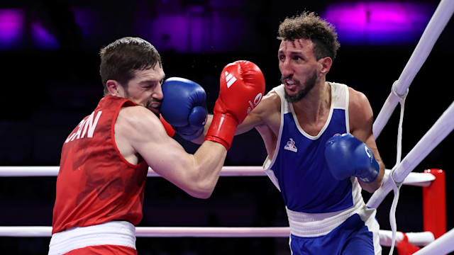 Sofiane Oumiha file en finale des -63,5 kg hommes en boxe à Roland-Garros