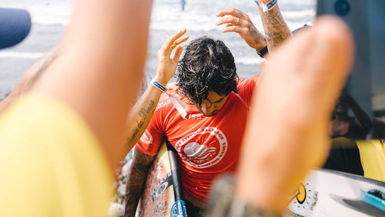 Gabriel Medina with Team Brazil at the 2023 ISA World Surfing Games.