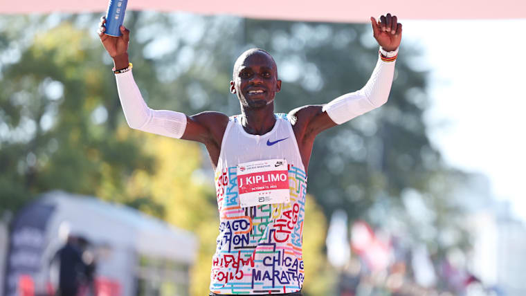 Jacob Kiplimo of Uganda celebrates
