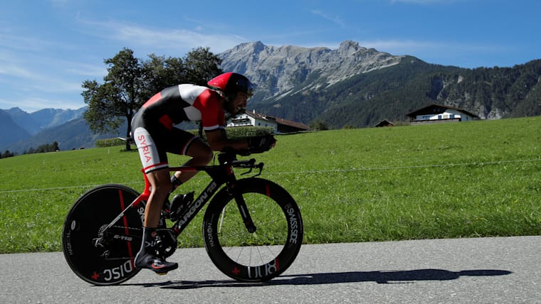 2018-09-26T132652Z_759142183_RC119AEA0DC0_RTRMADP_3_CYCLING-WORLD
