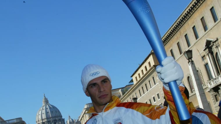 Foto del Tedoforo con la Torcia di Torino 2006