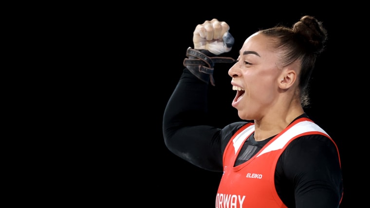 Solfrid Koanda is competing at the 2025 World Weightlifting Championships in Forde.