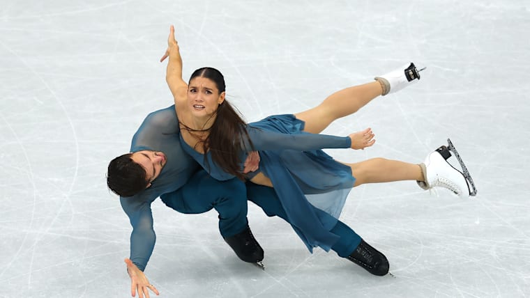 France's Laurence Fournier Beaudry and Guillaume Cizeron compete in the free dance. 