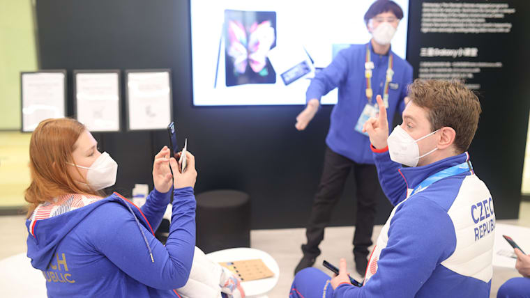 Worldwide Olympic Partner Samsung keeping athletes connected during Beijing 2022 with limited-edition smartphones