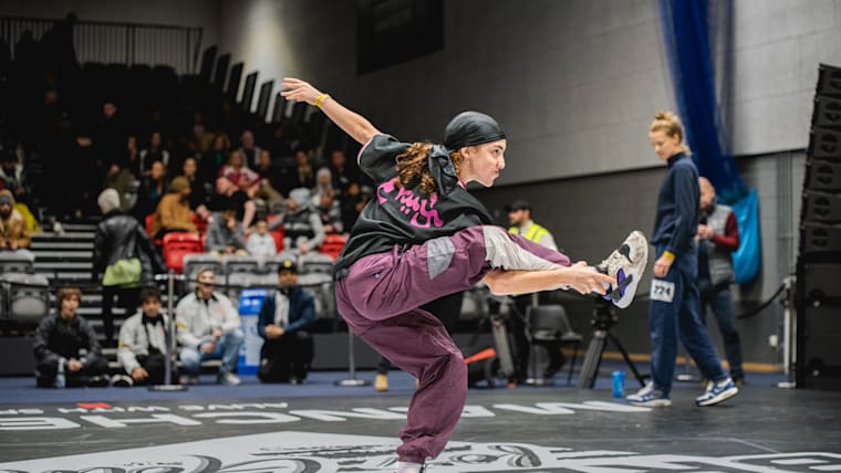 WDSF 2022 European Breaking Championships results: B-girl Anti and b-boy Kuzya lead breakers through to Top 16  