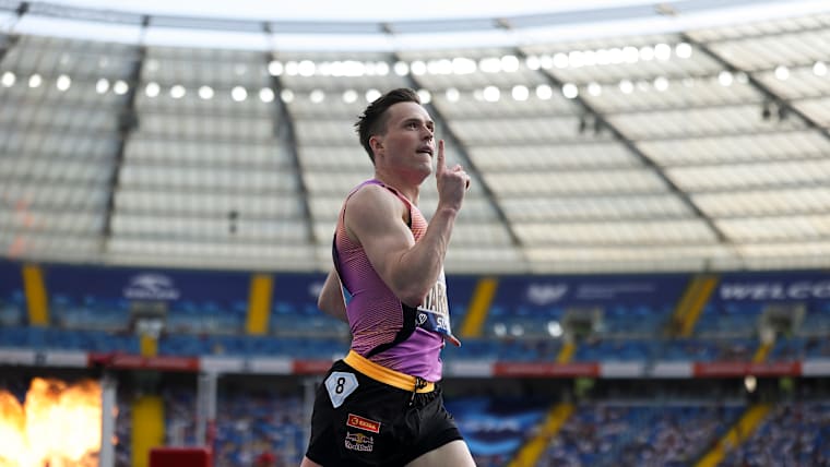 Karsten Warholm is among the stars competing at the Diamond League in Oslo.