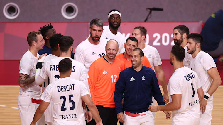 Hand_Men_France_Tokyo