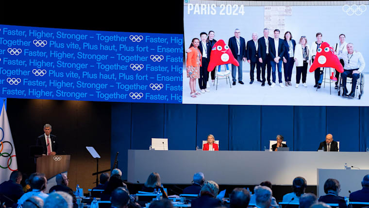 Celebration, engagement and legacy key to having “Games Wide Open” next year, as Paris 2024 delivers report to IOC Session