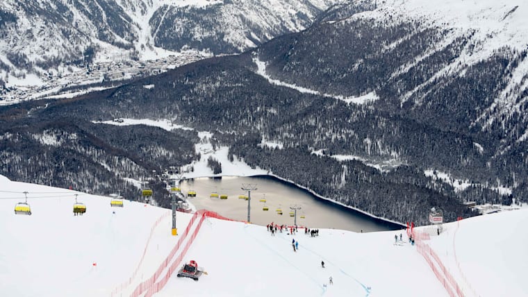 4. Overview - An important Alpine skiing venue