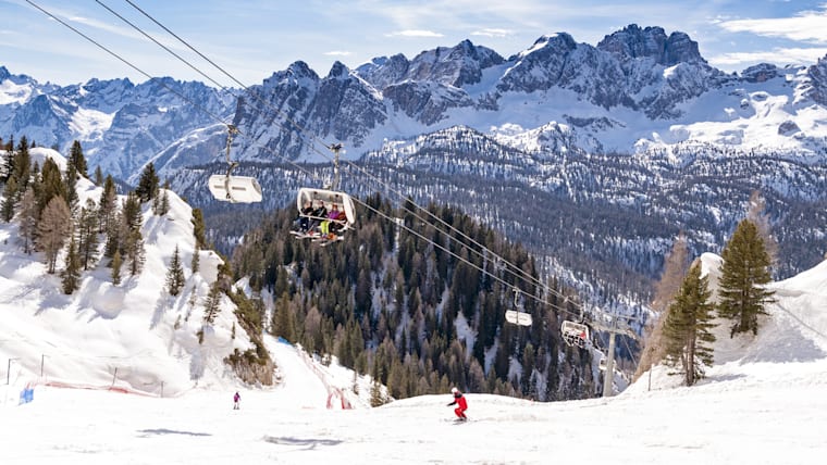 1. Overview-Cortina d’Ampezzo 1956 Games add lustre to the Queen of the Dolomites