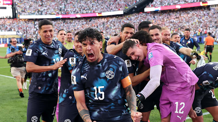 Gustavo Gomez (PAR) celebrates with teammates after winning a penalty shootout during the FIFA World Cup 2026