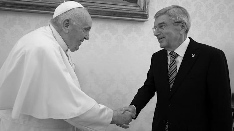 His Holiness Pope Francis and IOC President Thomas Bach