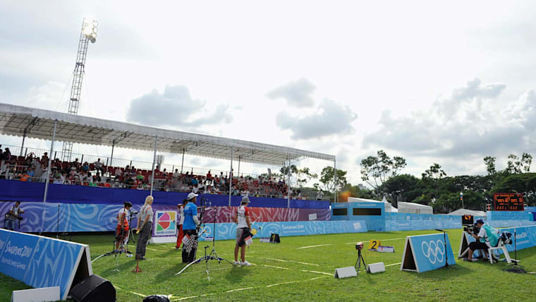 Le tir à l’arc par équipes mixtes a atteint sa cible à Singapour 2010