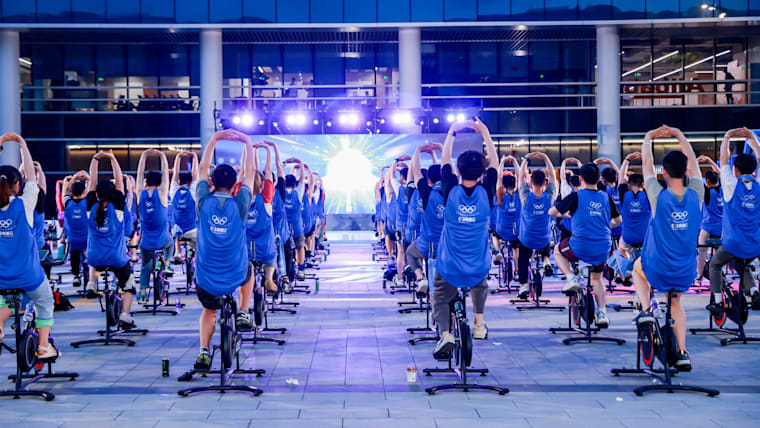 Alibaba célèbre la Journée olympique en organisant des activités sportives sur l'ensemble de ses campus