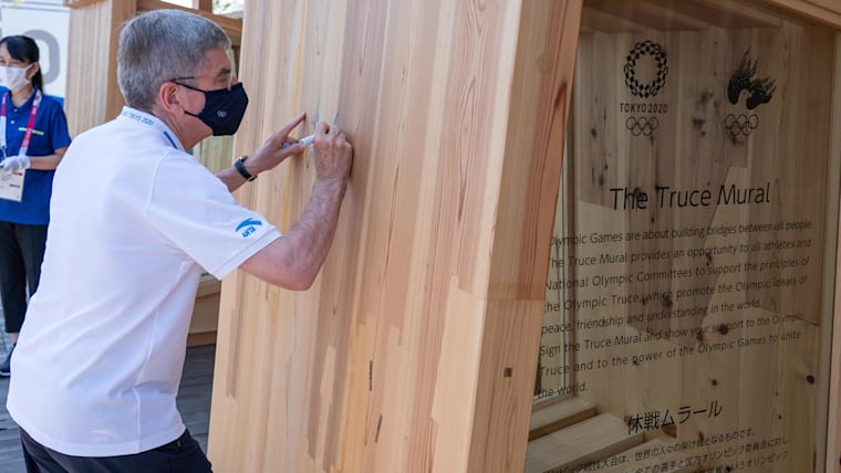 Athletes invited to show commitment to building a peaceful world through sport at Tokyo 2020 by signing the Olympic Truce Mural
