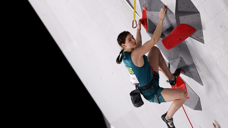 Australian climber Oceania Mackenzie at Tokyo 2020