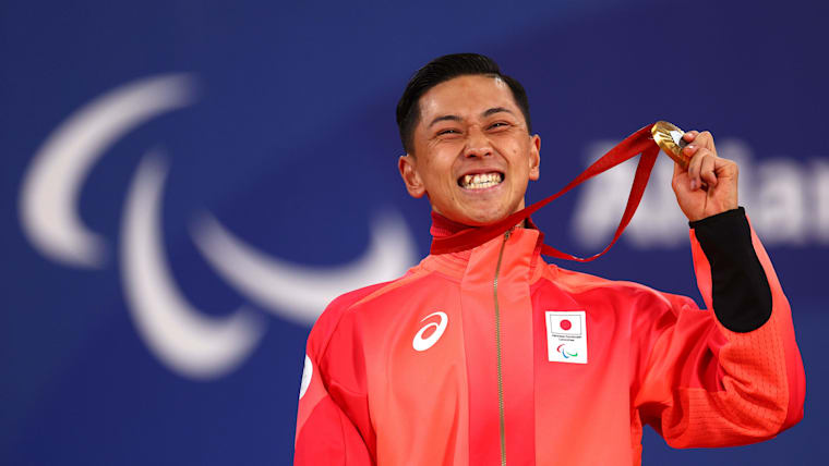 Tokito Oda on "defending" gold medal for his hero in the stands