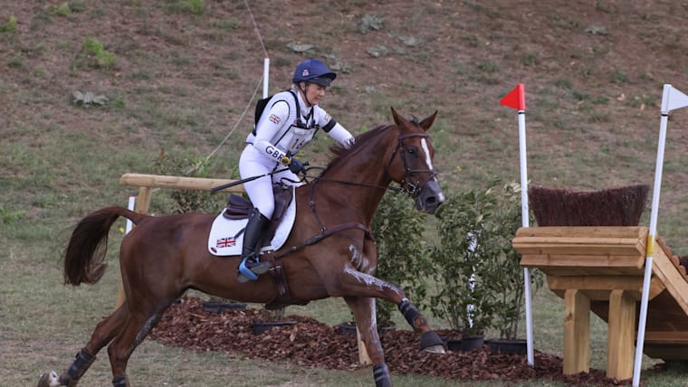 Debutant Yasmin Ingham wins individual title at 2022 FEI Eventing World Championships as Germany lead nations qualifying for Paris 2024 Olympics