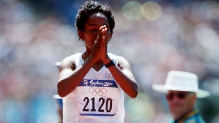 Extraordinary Amaral earns marathon ovation