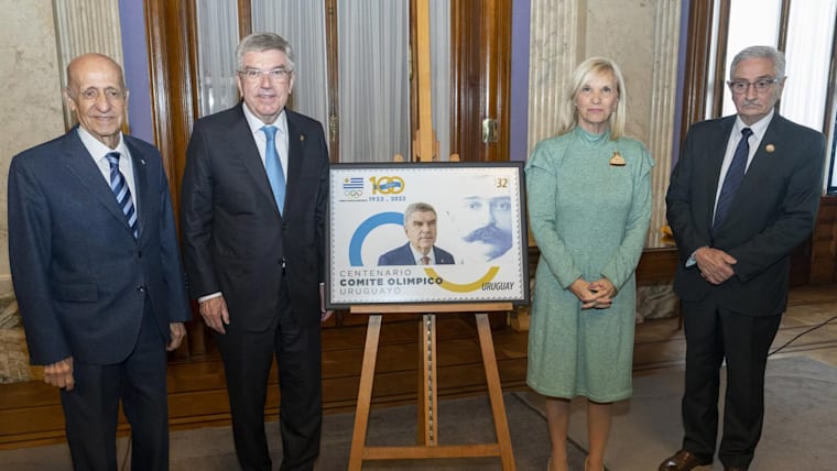 New postage stamp honours the Olympic Movement and the centenary of the Uruguayan NOC