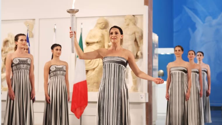 2025-12-01-inside-01