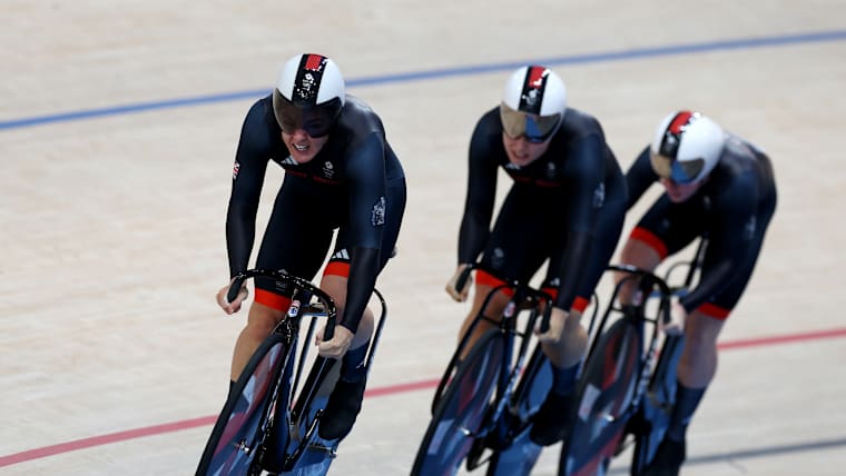 Katy Marchant, Sophie Capewell and Emma Finucane of Team GB compete during the women’s team sprint at Paris 2024 