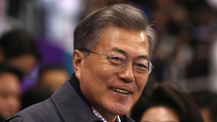 ROK President Moon Jae-in speaks of the PyeongChang Games and “snowman of peace” 