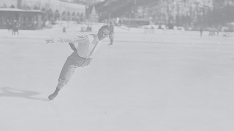 En patinage artistique, Gillis Grafström poursuit son parcours d’excellence à Chamonix