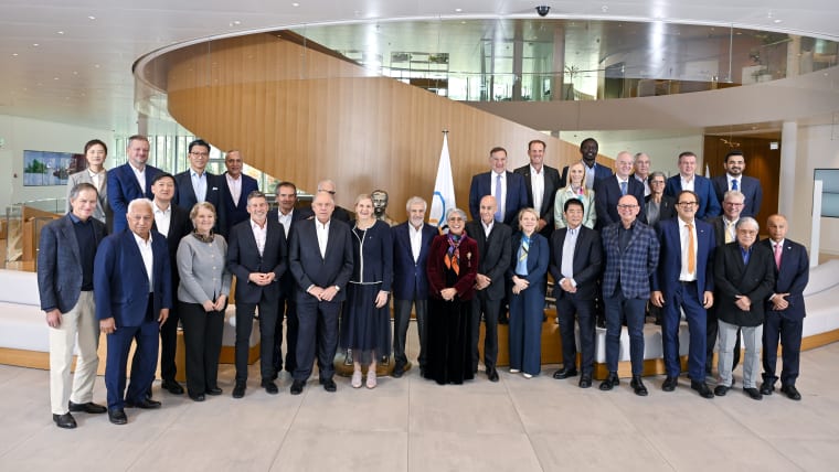 2025-12-15-inside-01