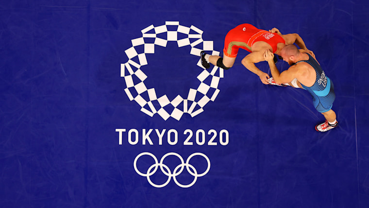 Abdulrashid Sadulaev and Kyle Frederick
