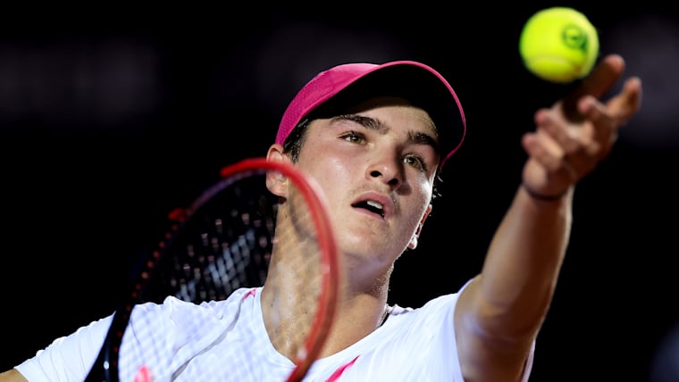 João Fonseca estreia no ATP 250 de Santiago nesta terça (27): veja horário e onde assistir