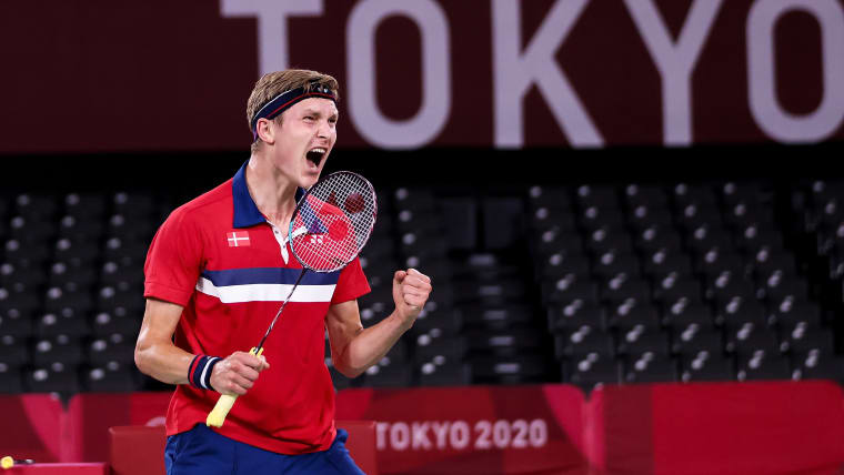 Viktor Axelsen from Denmark makes the semi-finals at Tokyo 2020