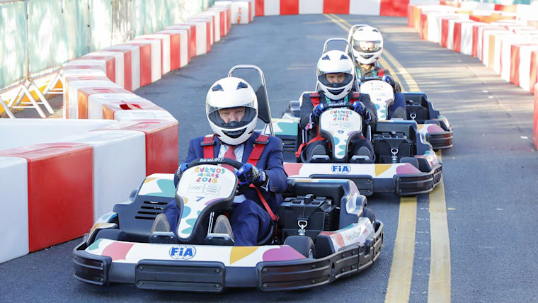 Coup d'envoi de l'exposition de la FIA sur la sécurité routière en prélude aux Jeux Olympiques de la Jeunesse de 2018